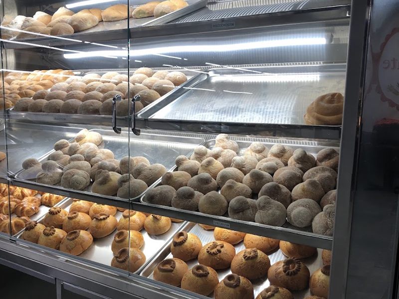 Mama Rosa's Pupuseria interior