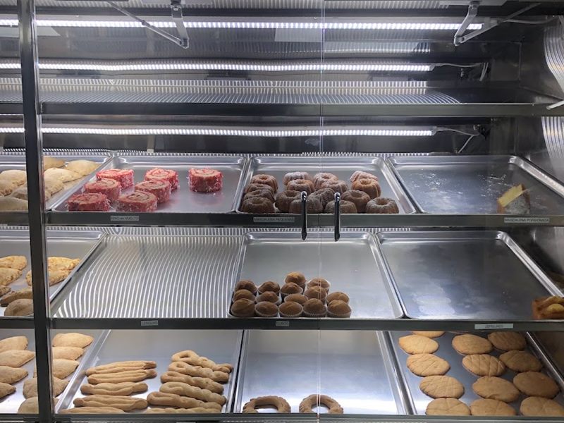 Mama Rosa's Pupuseria interior